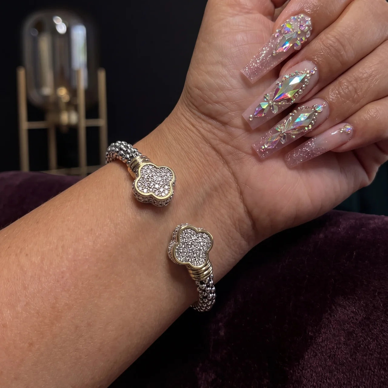 Clover Open Bangle (Bubble Band)